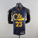 Regatas de Basquete Cada time tem as suas cores, uma identidade inconfundível que a diferencia do resto da liga.Esta regata é inspirada...